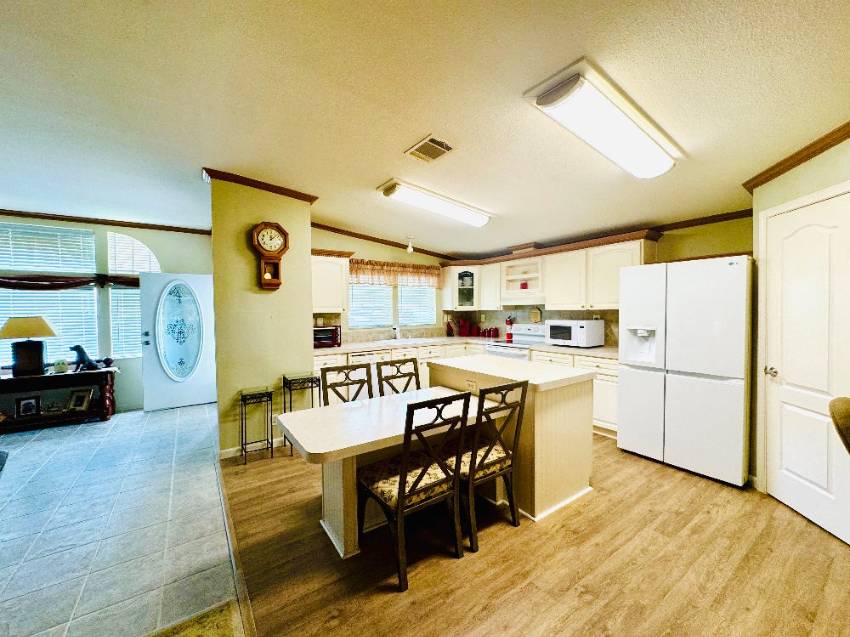 1603 Champion Drive a Lakeland, FL Mobile or Manufactured Home for Sale